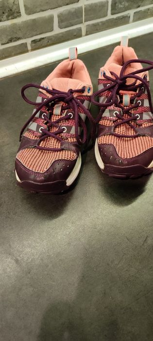 Buty sportowe damskie