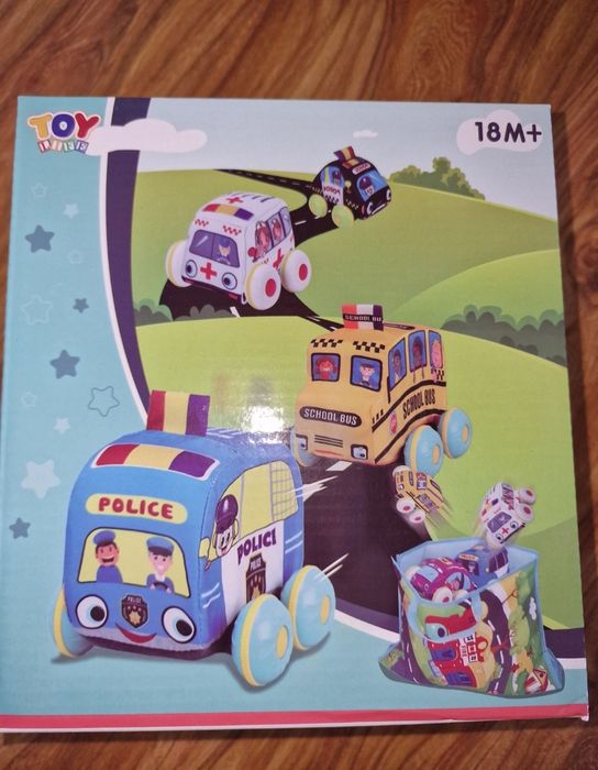 Mega miękka mata z miękkimi autkami na napęd