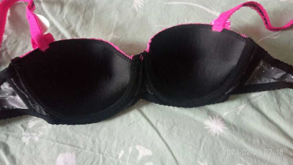 Женский комплект: трусы и лифчик