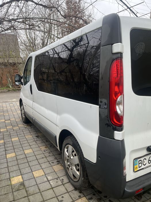 Renault trafic.