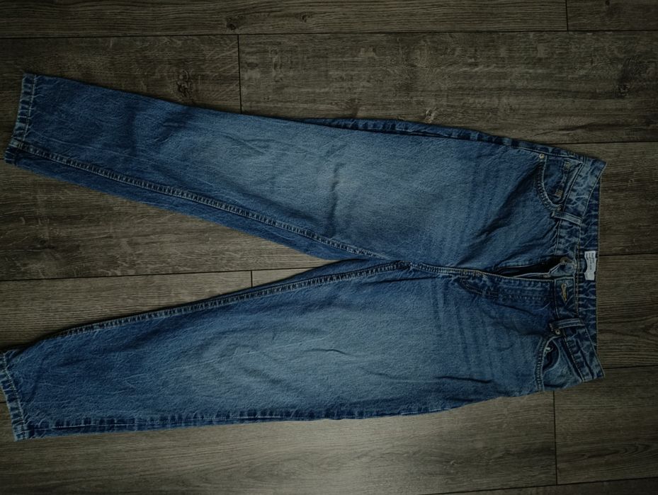 Джинси в чудовому стані