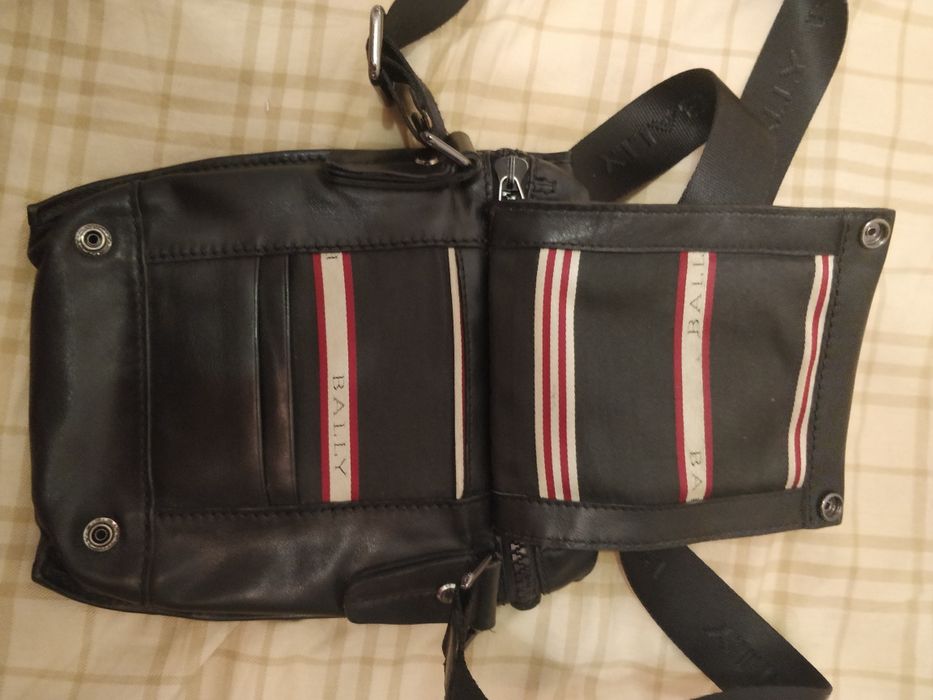 Продам сумку BALLY