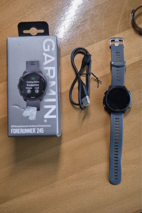 Garmin Forerunner 245  смарт-годинник