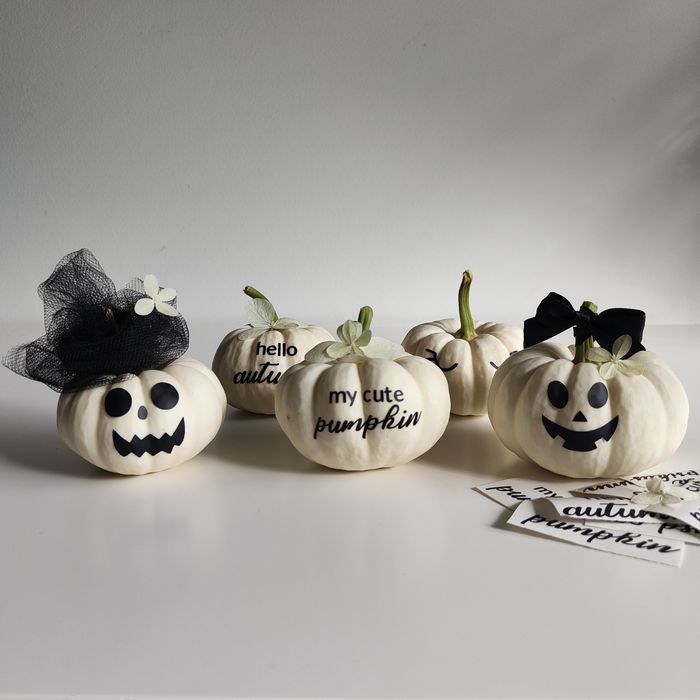 Naklejki na dynie baby boo. Jesienne dekoracje, Halloween.