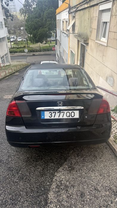 Honda Civic – Confiável, confortável e económico