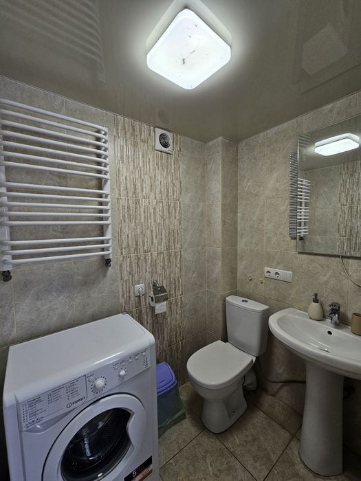 Розкішне житло подобо! Світло цілодобовово!