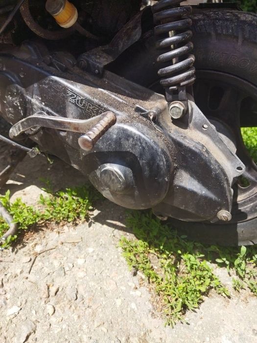 Продам скутер Suzuki