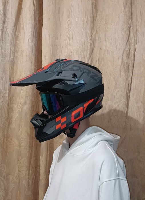 Продам кросовий шолом