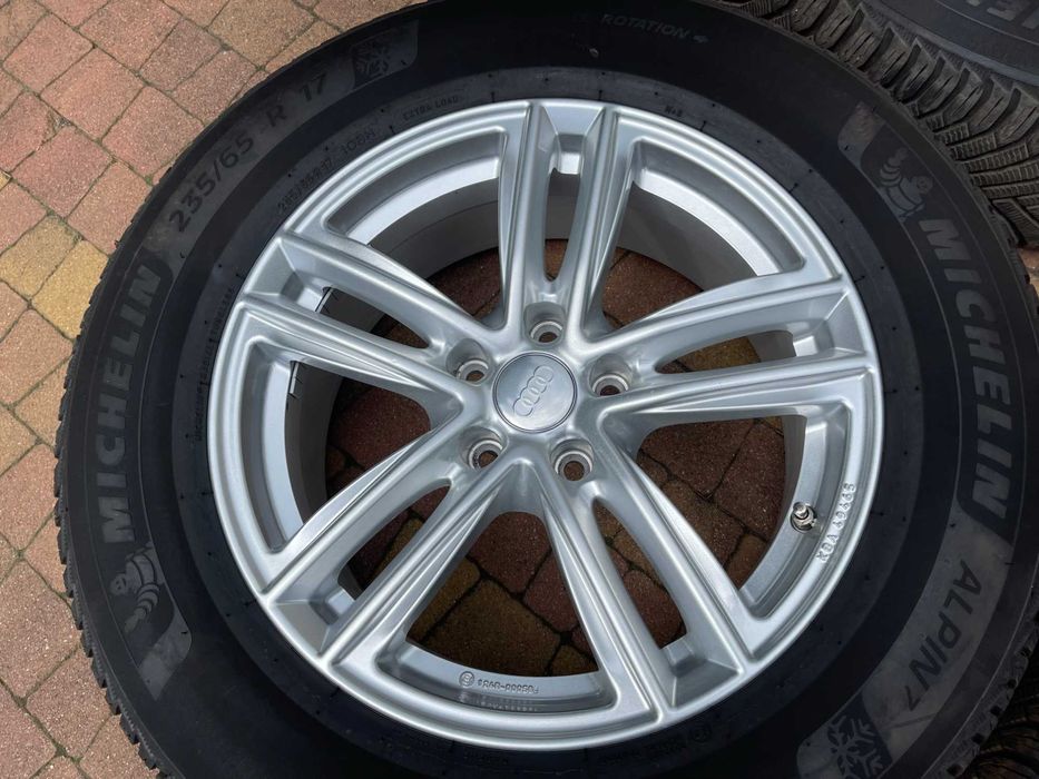 3914. Koła zimowe Audi Q5 5x112 ET34 235/65/17 Goodyear 8.5mm 2021r