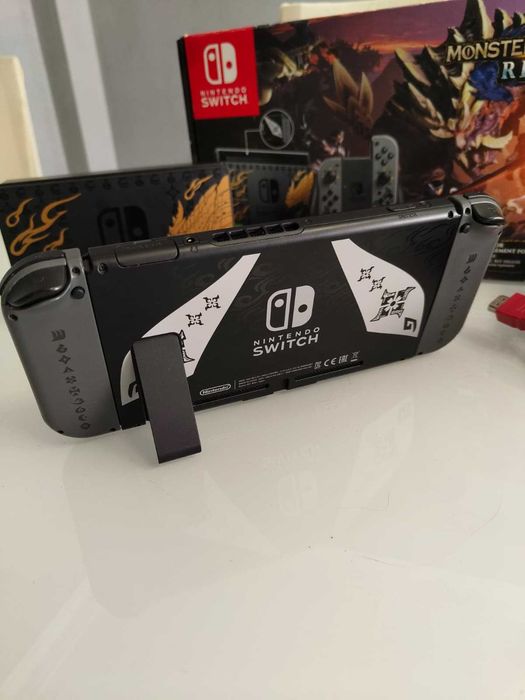Nintendo switch (Monster hunter edition) com jogo incluído