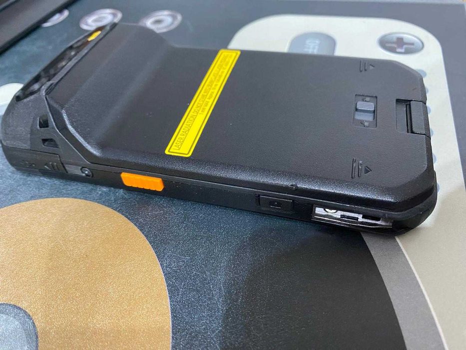 Panasonic Toughpad FZ-F1 Windows 10 16GB Wi-Fi Bluetooth Barcode 2GB