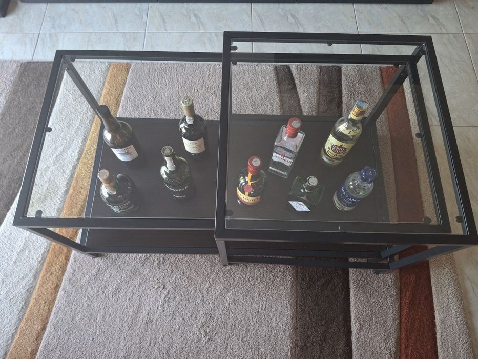 Mesa de apoio em vidro