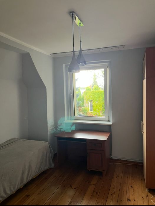 Duzy pokoj do wynajecia dla osoby pracujacej