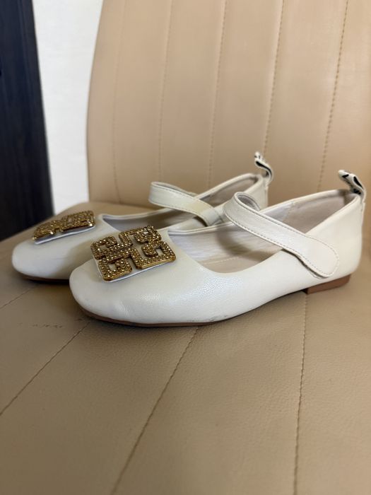 Туфли детьские для девочку