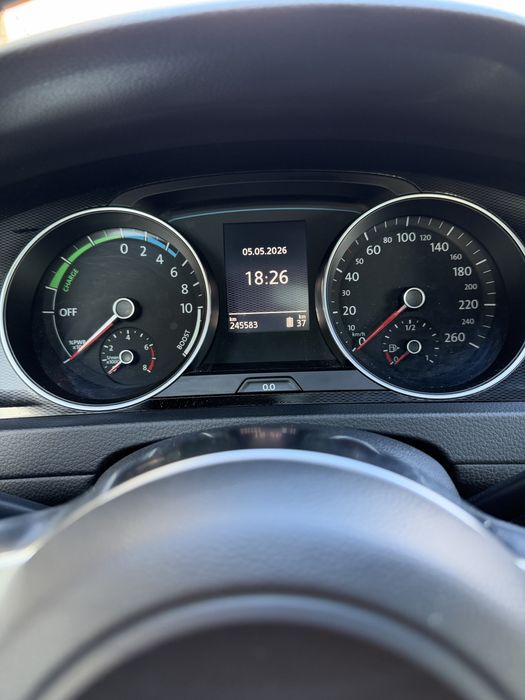 VW Golf GTE 1.4 Plug-In Hybrid