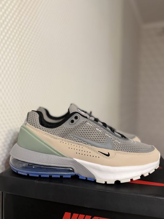 кросівки  Nike Air Max PULSE GREY 43(по факту) 44/27см