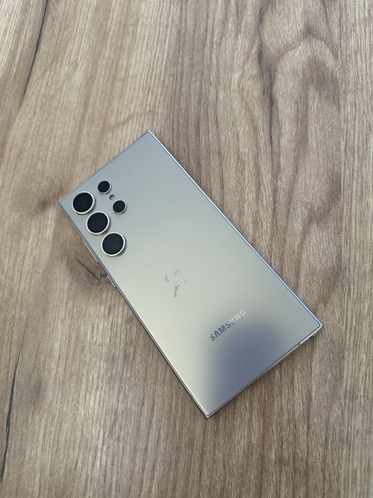 Atrapa telefonu Samsung S24 ultra