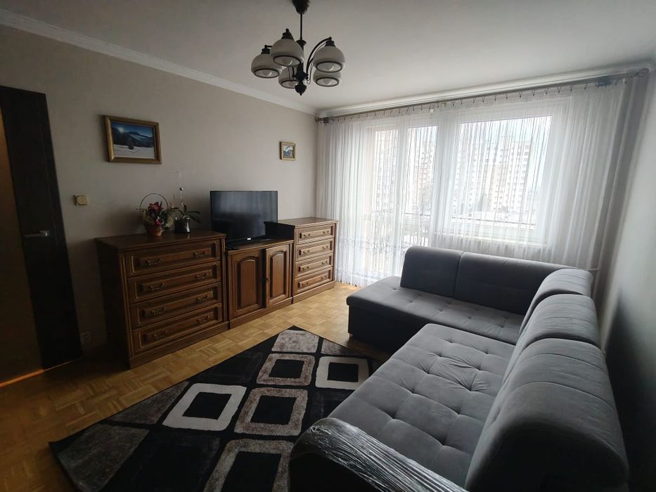 Wynajmę mieszkanie 2 pokojowe w Sośnicy - 43m - 3 piętro .
