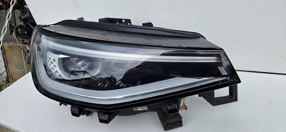 Volkswagen Id.4 Id4 11B Lampa Prawa Przednia Przód Led Reflektor 11B941036M