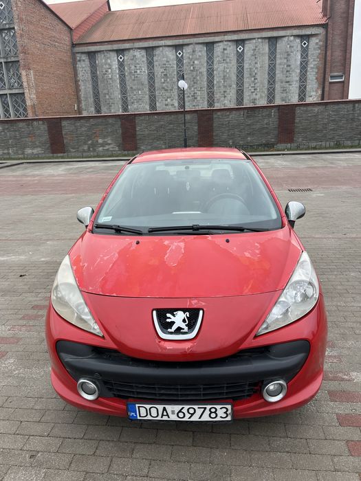 Peugeot 207 hatchback