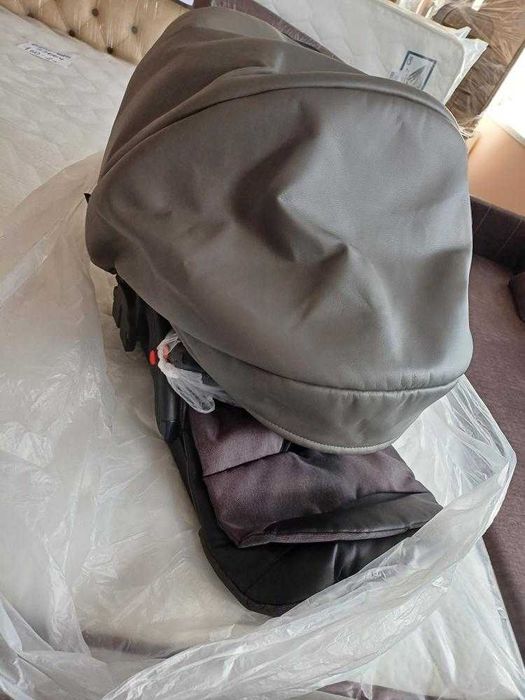 Продам дитячу коляску