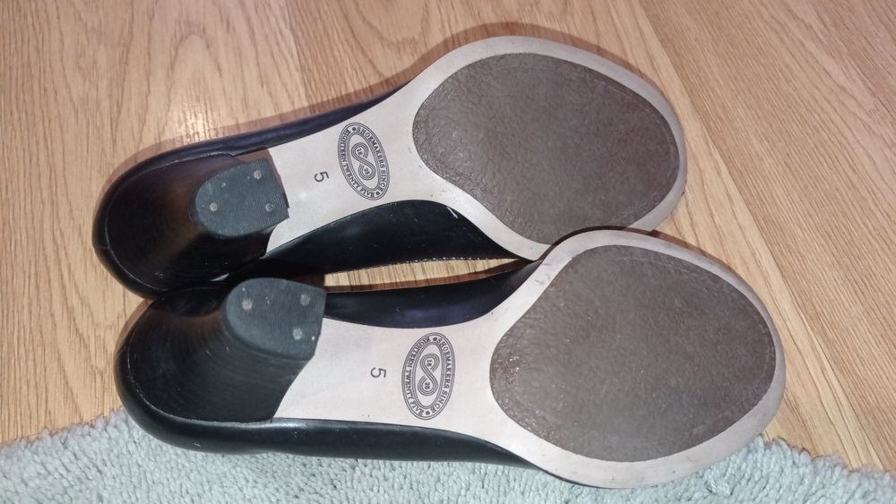 Туфлі Clarks шкіряні