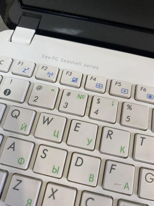Нетбук asus eePc 300 Gb жесткий диск.