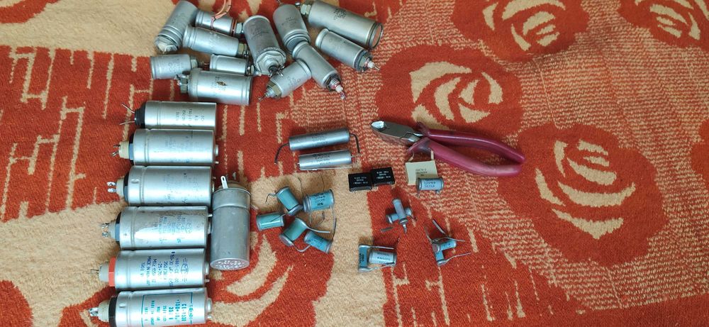 Конденсаторы К78-2, К40У-9 электролитические и пр.