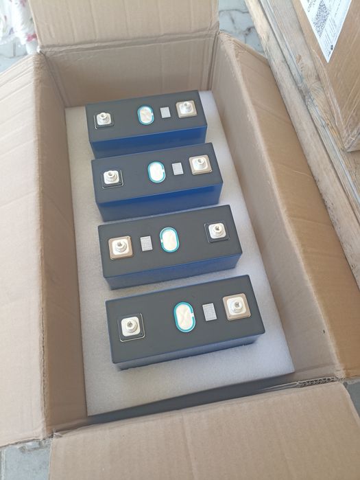 Células de bateria LifePo4 340ah  3.2v Novas