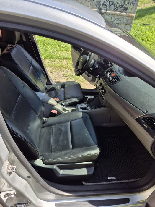 Renault Samsung sm3 (FLUENCE)