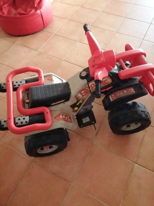 Moto4 criança potente