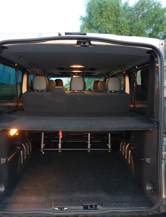 WYNAJEM BUS TRAFIC LONG - 9 osób - Bogate Wyposażenie