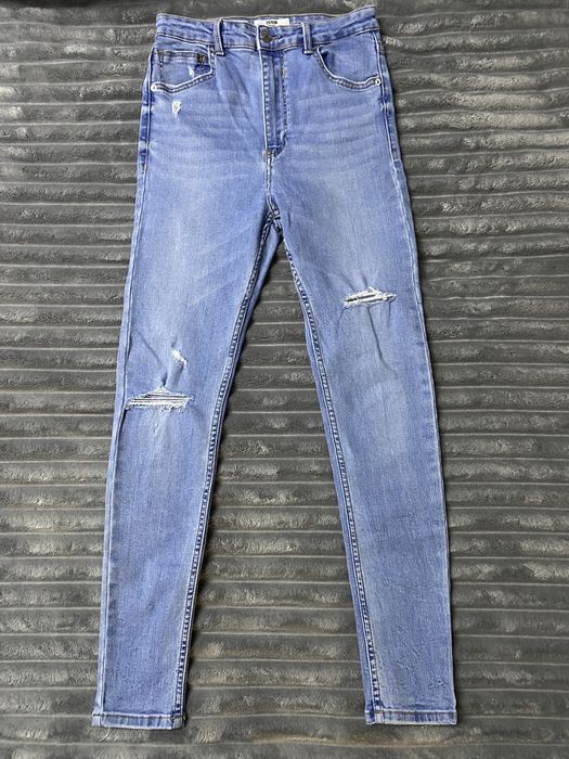 Damskie jeansy denim Bershka