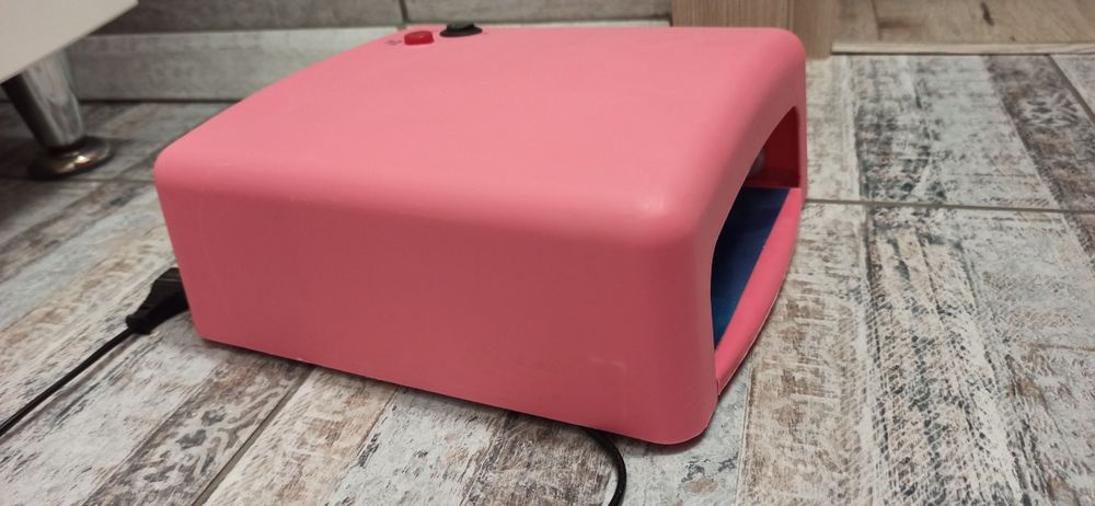 Лампа для манікюру