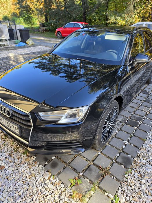 Audi A4 Avant B9