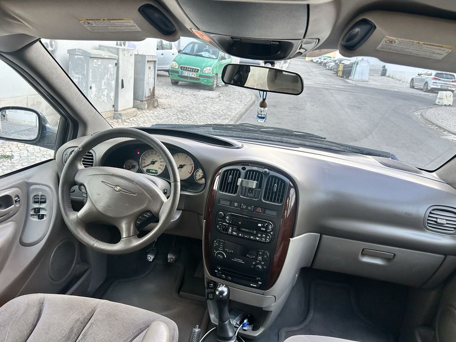 Chrysler voyager a venda