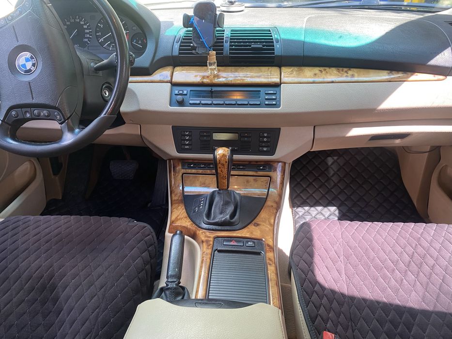 Продам BMW X5 e53