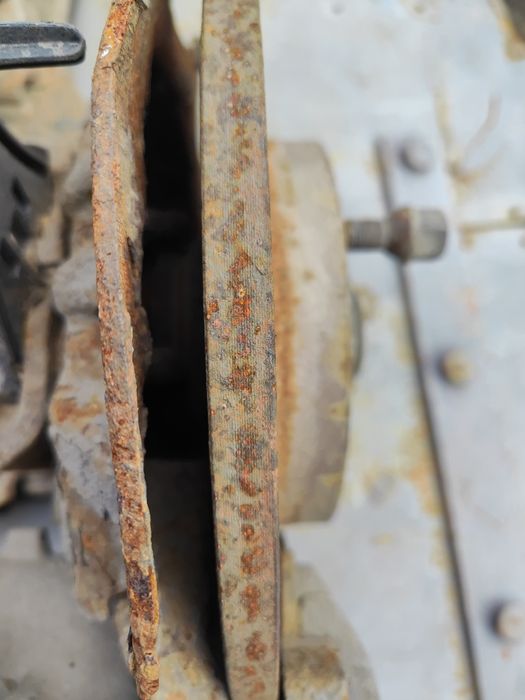 Продам задню балку Сітроен берлінго В9 кузов .