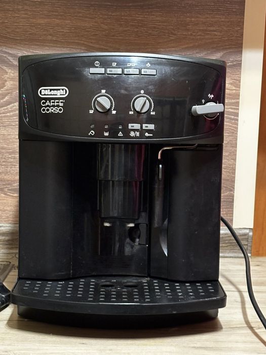 Продам Продам кавомашину Delonghi Caffe' Corso