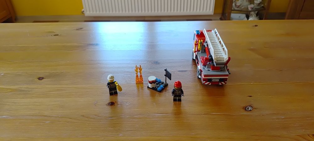 Lego City Wóz Strażacki, Lego 60107
