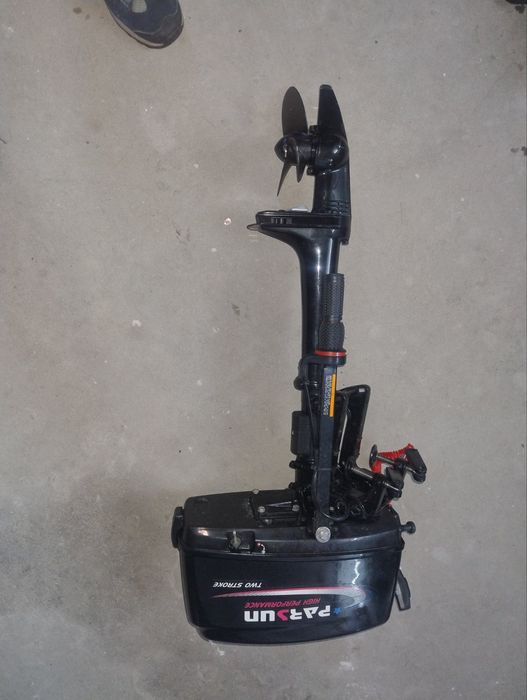 Швертбот (Лодка легка,вітрило, складна щогла,двигун, весла)