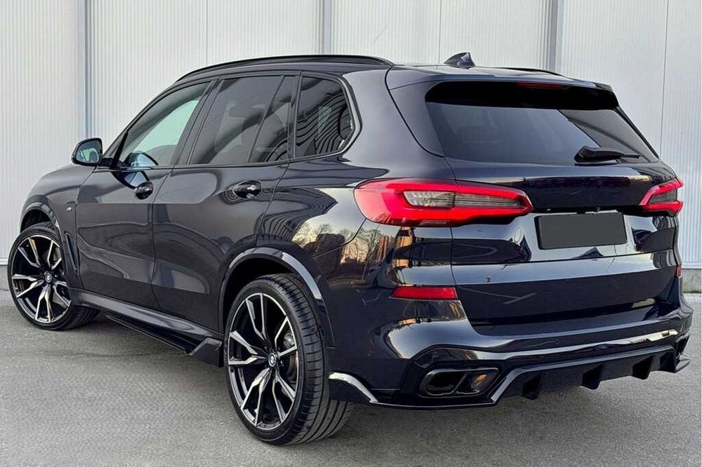 Aero body kit BMW X5 (G05) M-Performance preto brilho