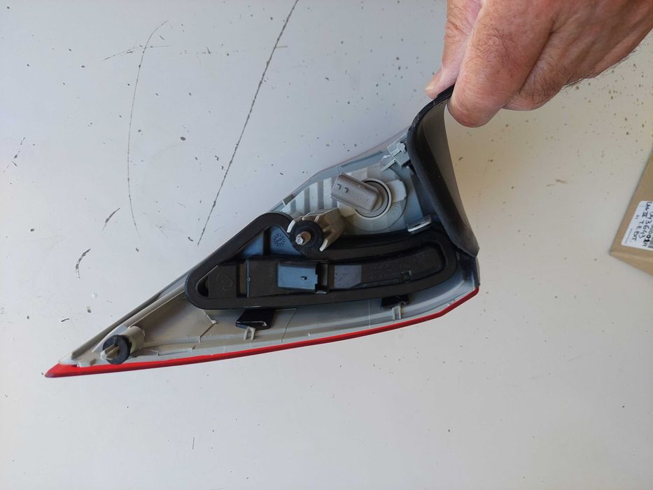 farolim t esq ext Renault laguna