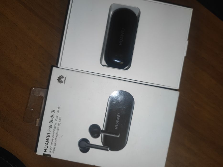Навушники Huawei freebuds 3i в отличном состояние