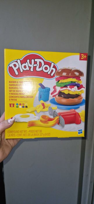 Play-doh hamburger
