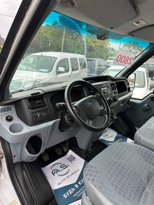 Продам  Ford Transit 2013 рік можлива розстрочка,кредит,обмін!
