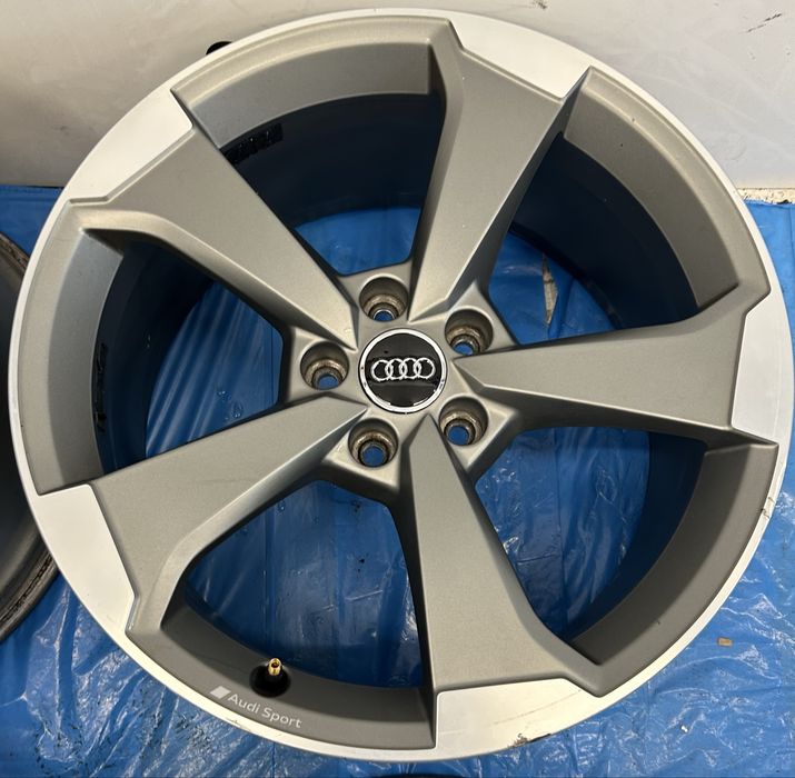 676 Felgi Aluminiowe Oryginał AUDI R 17 5x112 otwór 66,6