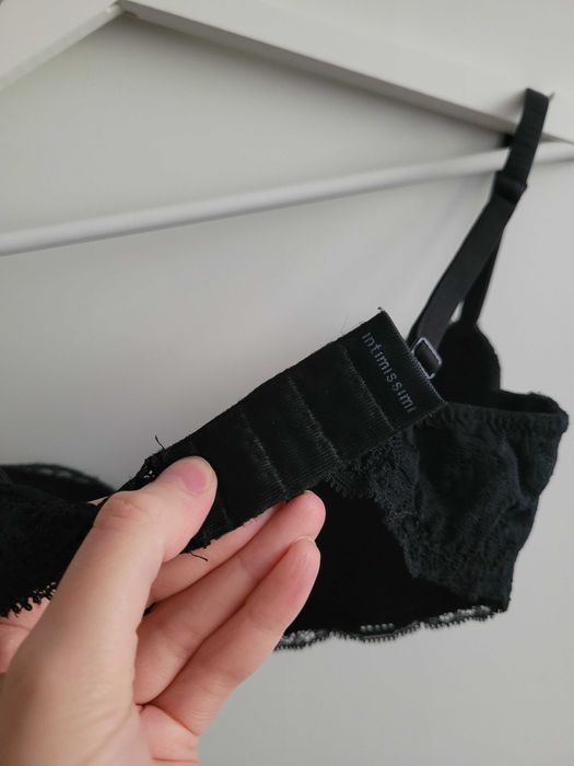 Intimissimi biustonosz balkonetka Sofia czarny koronka stanik 70C