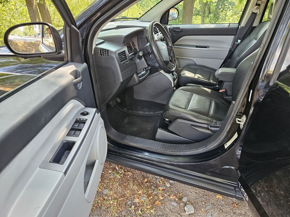 Jeep Compass 2006 рік 2.4 бензин автомат 4×4  для військових