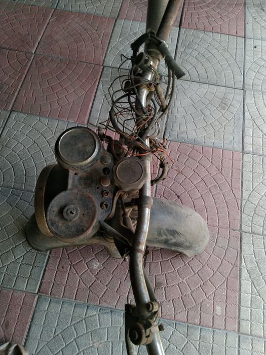 Передня вилка на МТ 10